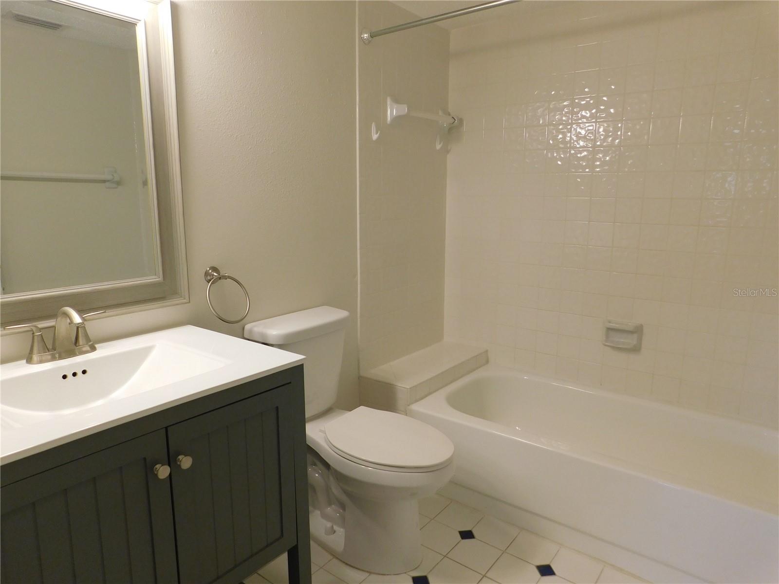 Image 27 of 40 For 2420 Winding Creek Boulevard 103