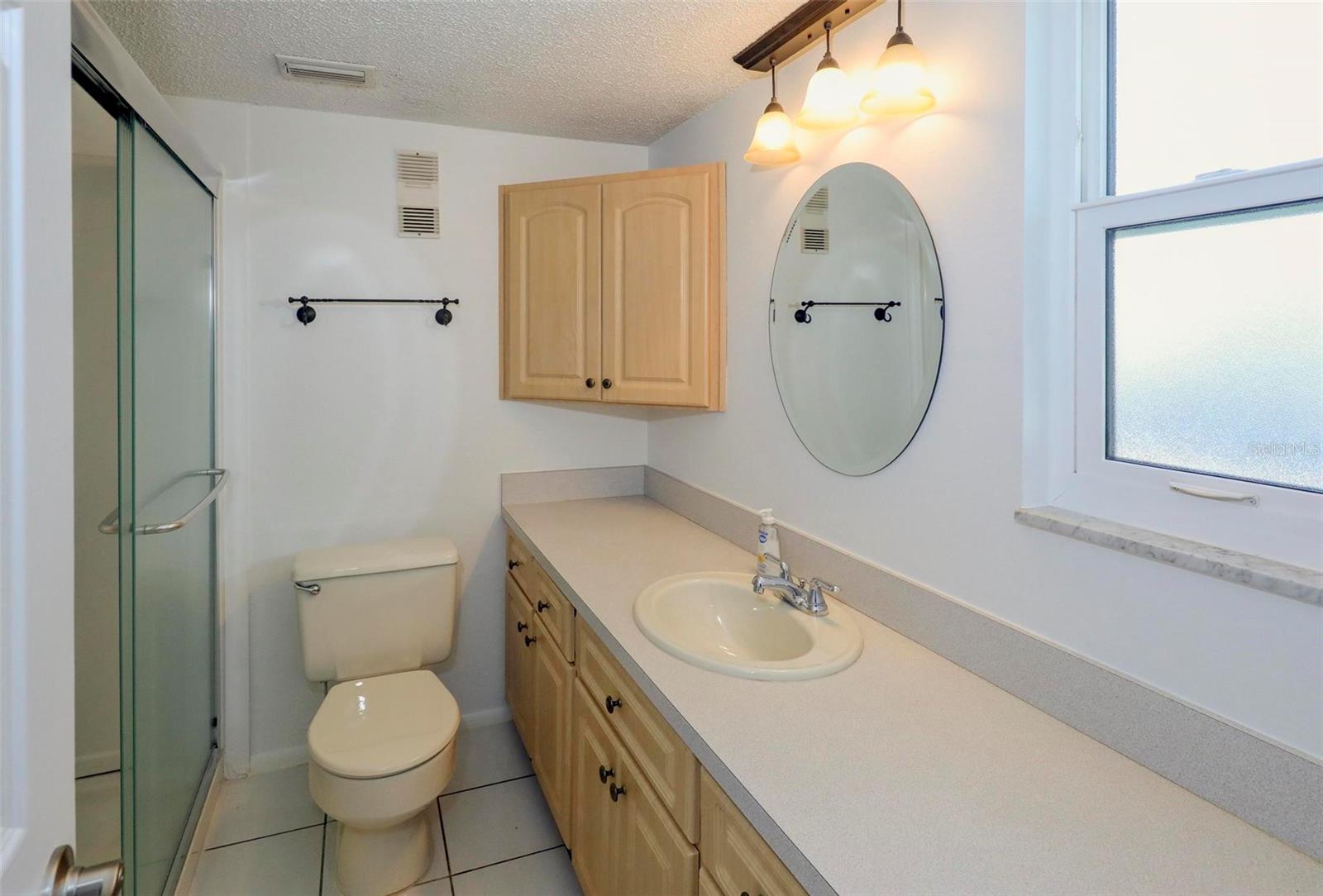 Image 16 of 32 For 1126 King Arthur Court 418