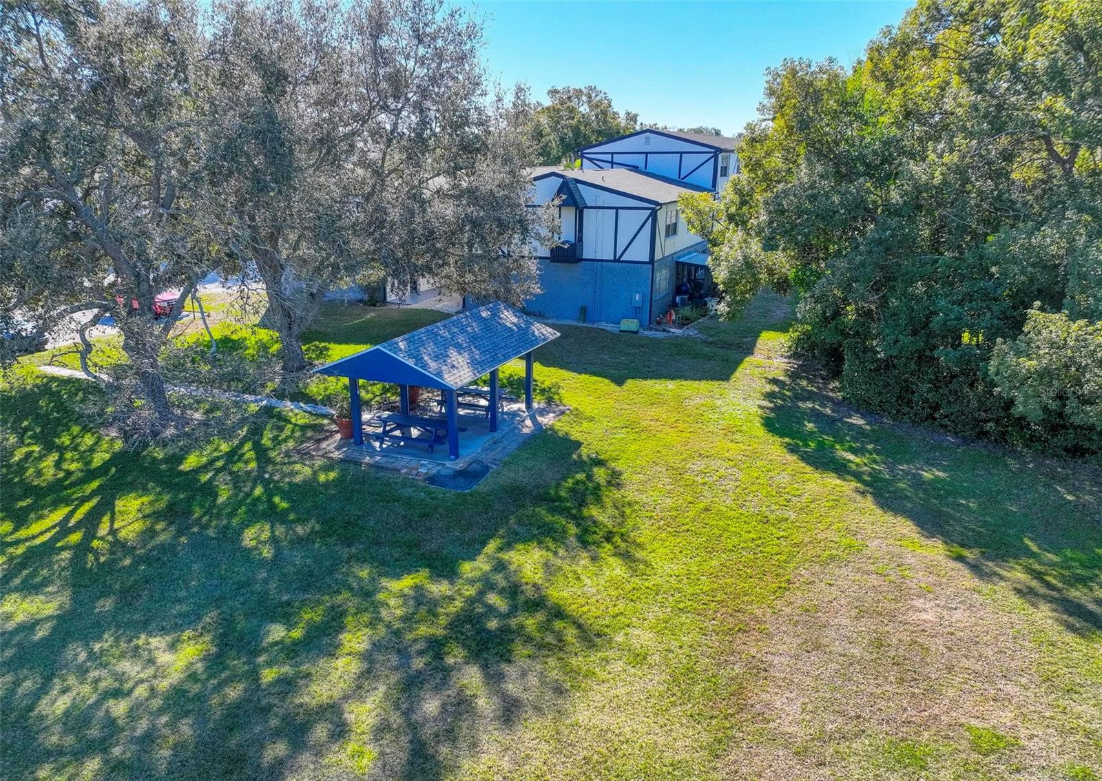 Image 26 of 32 For 1126 King Arthur Court 418