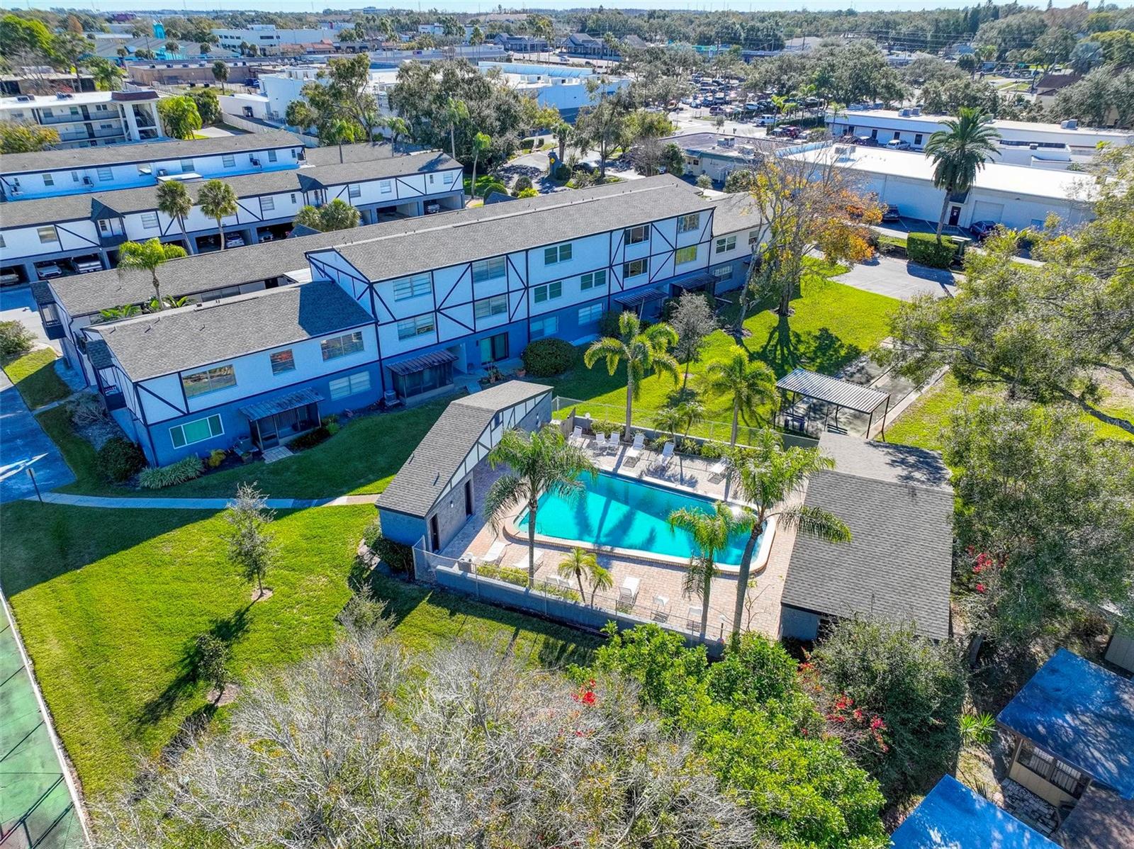 Image 31 of 32 For 1126 King Arthur Court 418