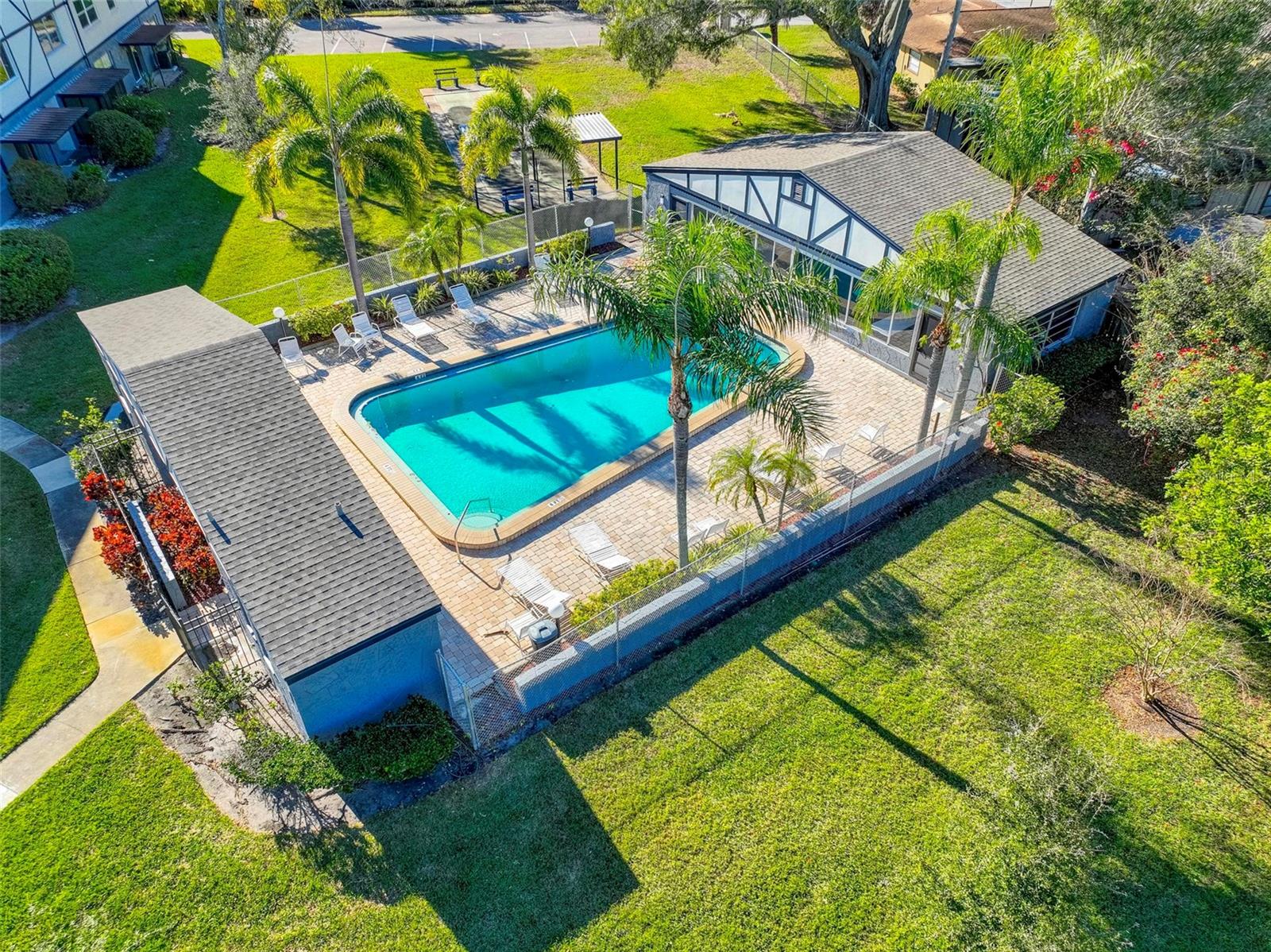 Image 32 of 32 For 1126 King Arthur Court 418