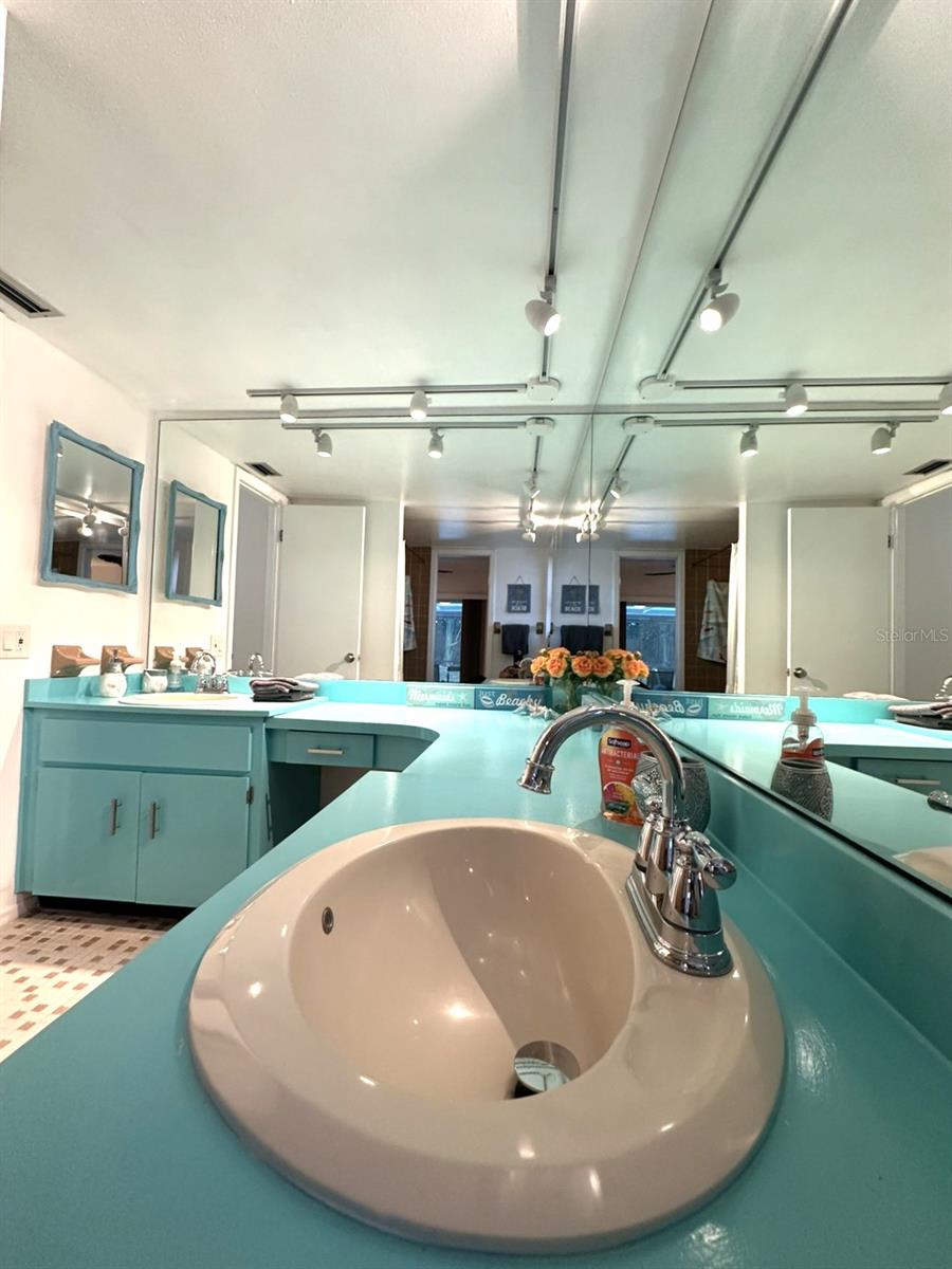 Image 32 of 38 For 3405 Dove Hollow Court