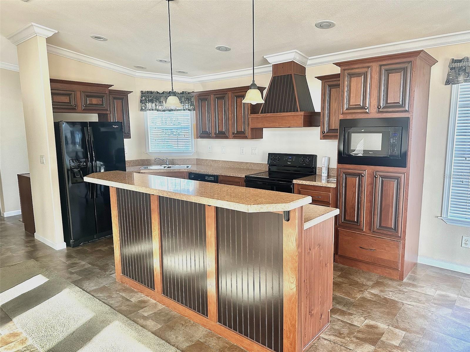 Image 4 of 16 For 9790 66th Street N 128