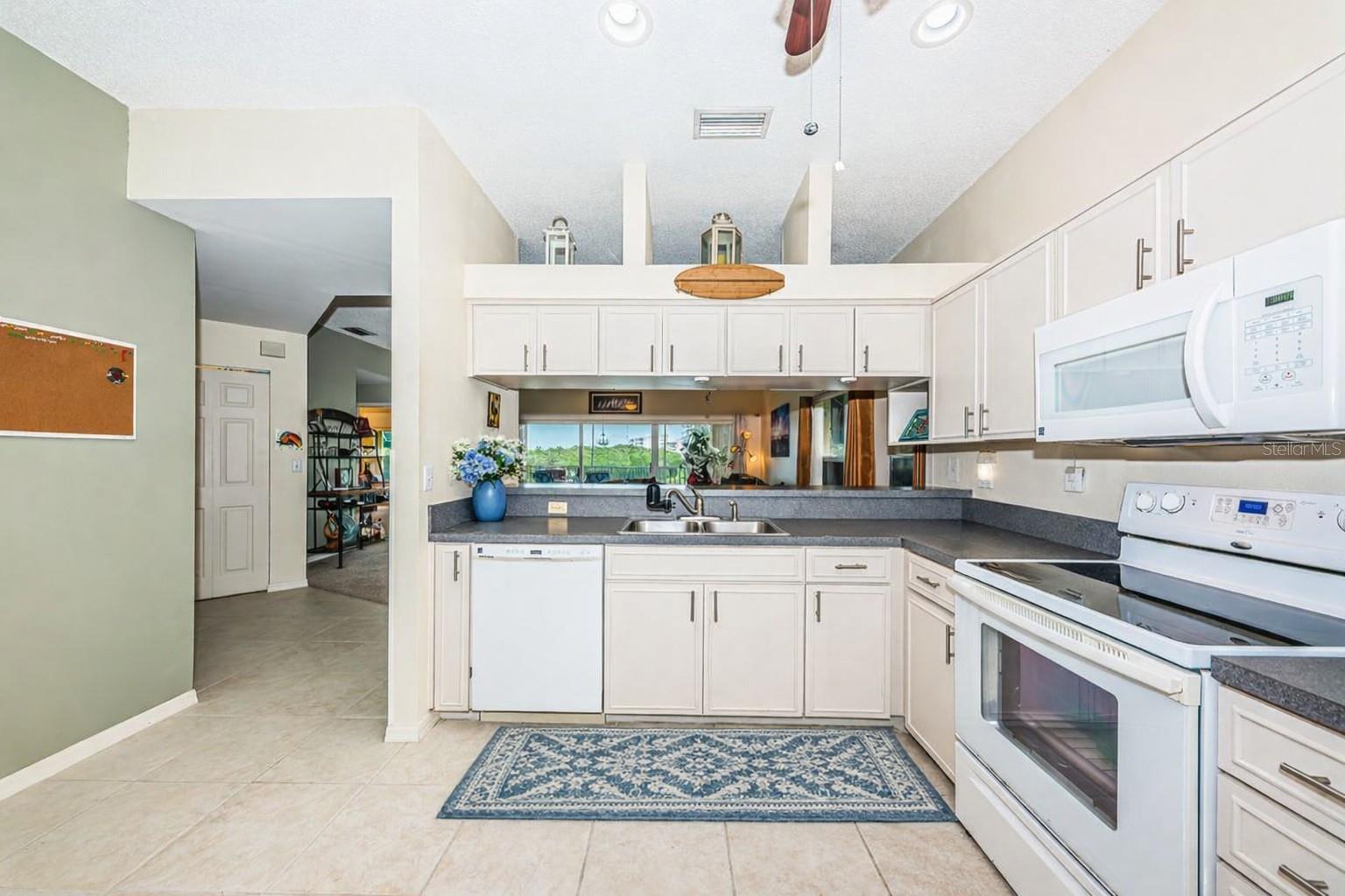 Image 12 of 70 For 6363 99th Way N 12i