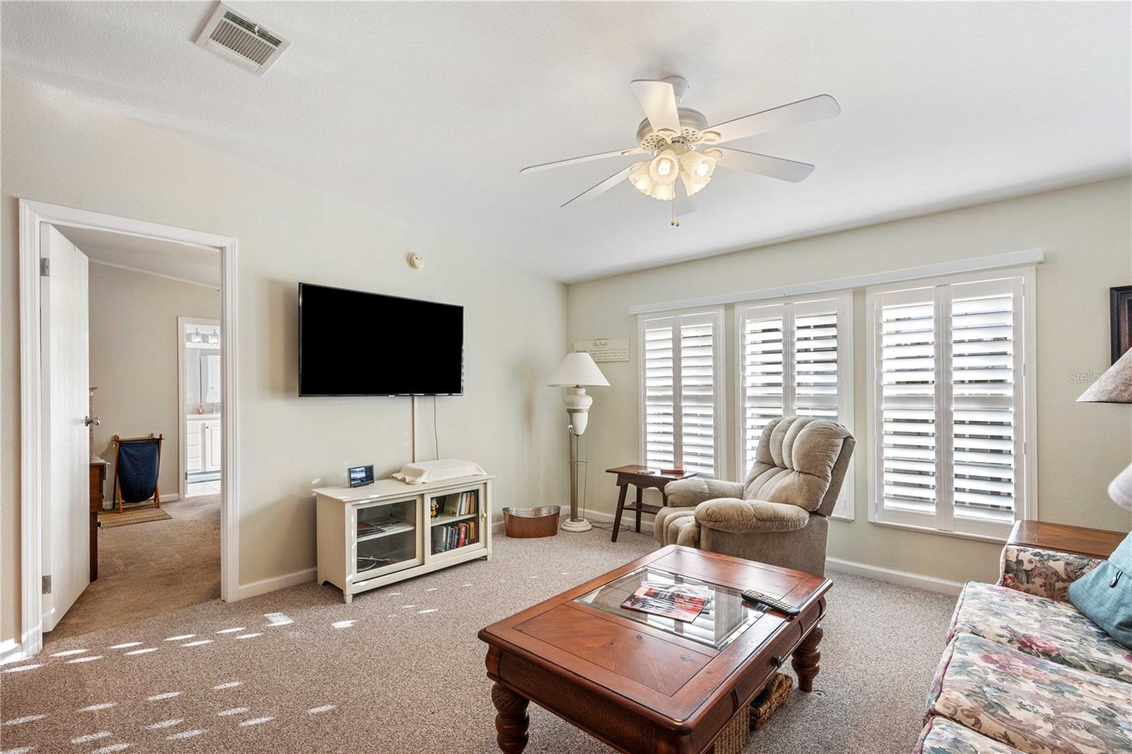 Image 16 of 75 For 37338 Sandra Avenue