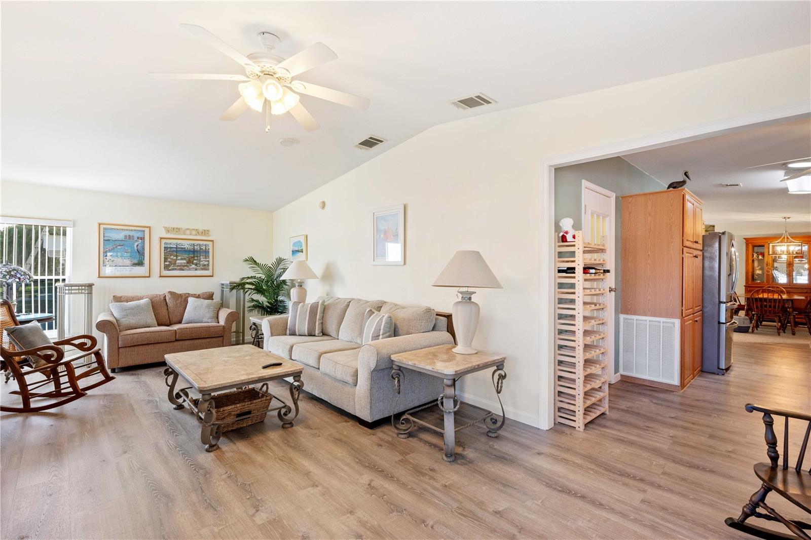 Image 19 of 75 For 37338 Sandra Avenue