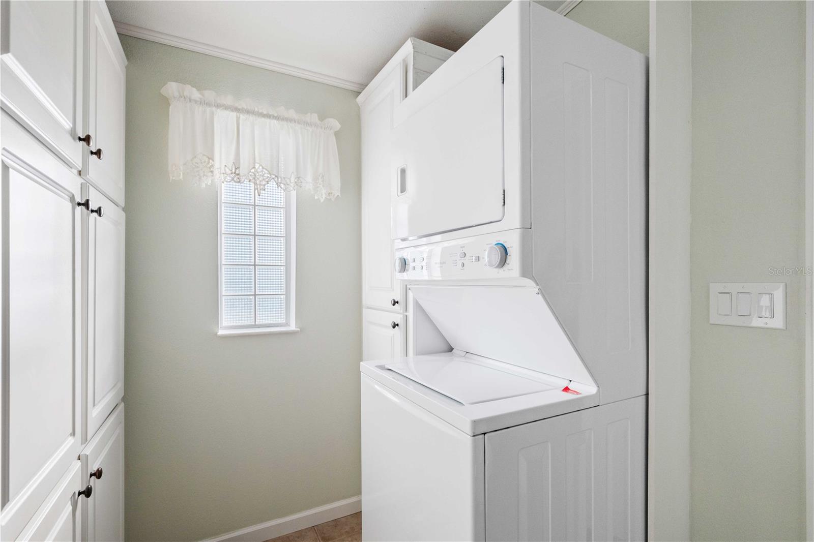 Image 21 of 75 For 37338 Sandra Avenue