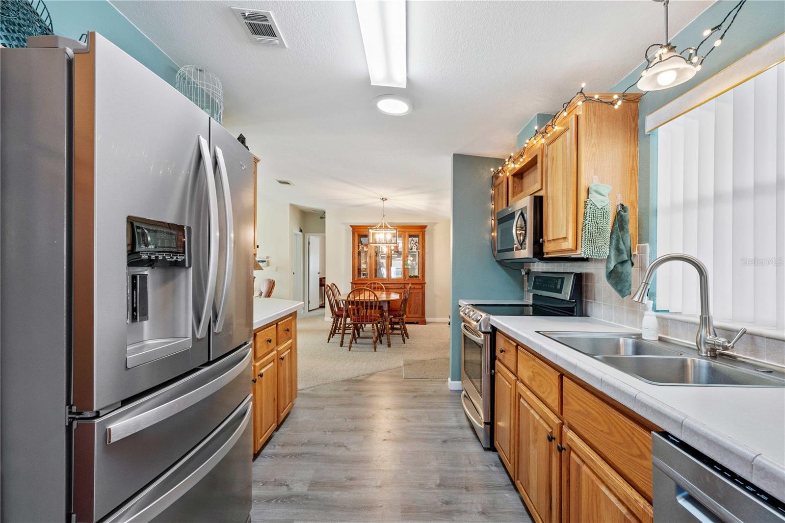 Image 6 of 75 For 37338 Sandra Avenue