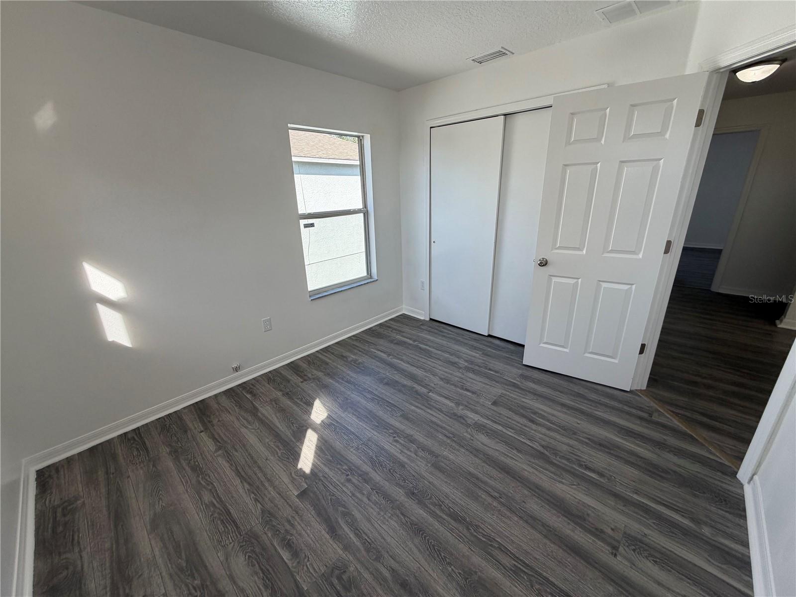 Image 13 of 27 For 19418 Timberbluff Drive