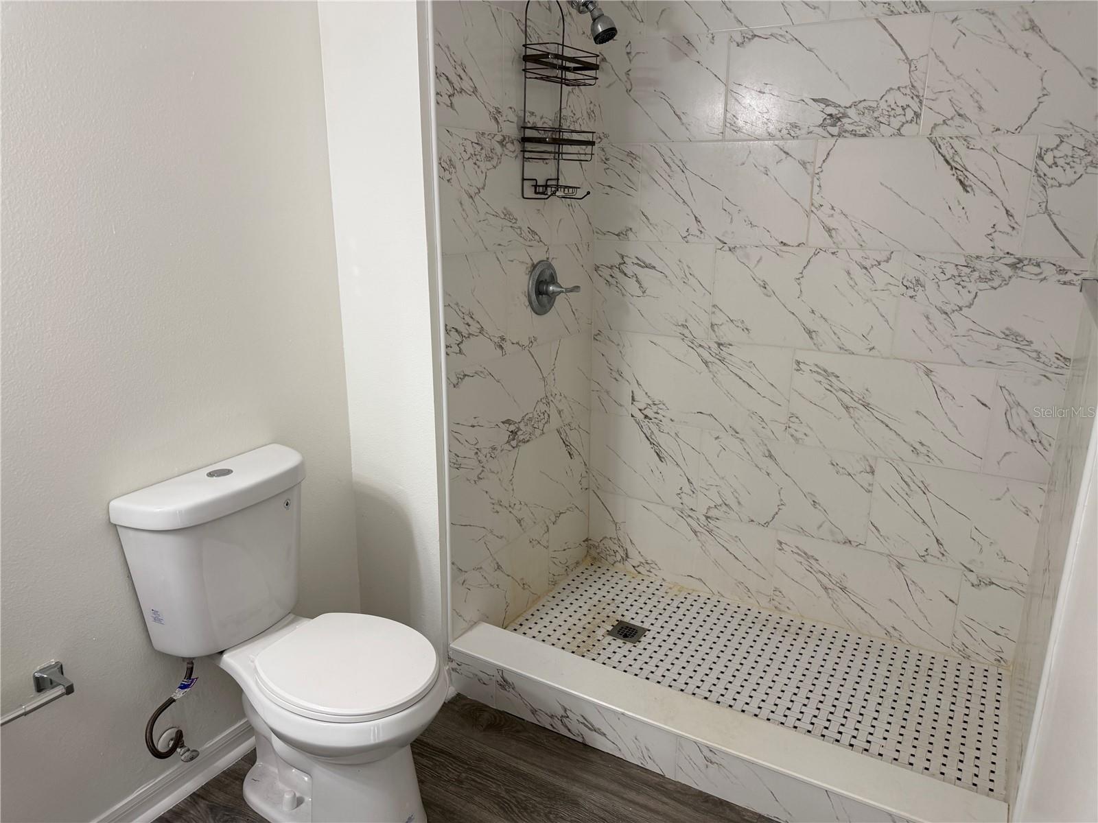 Image 16 of 27 For 19418 Timberbluff Drive