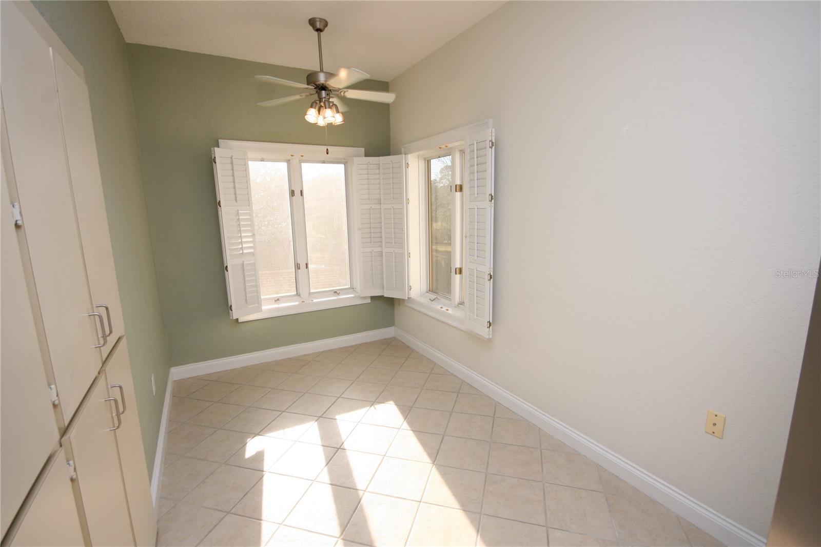 Image 11 of 44 For 7032 River Run Boulevard