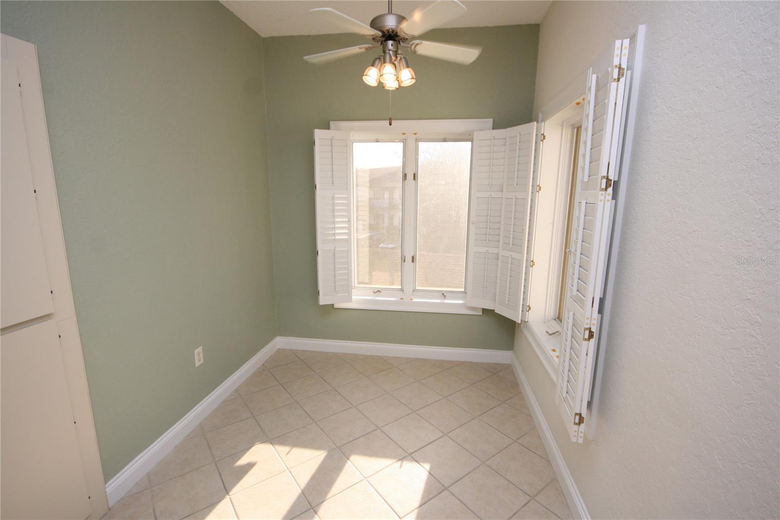 Image 12 of 44 For 7032 River Run Boulevard