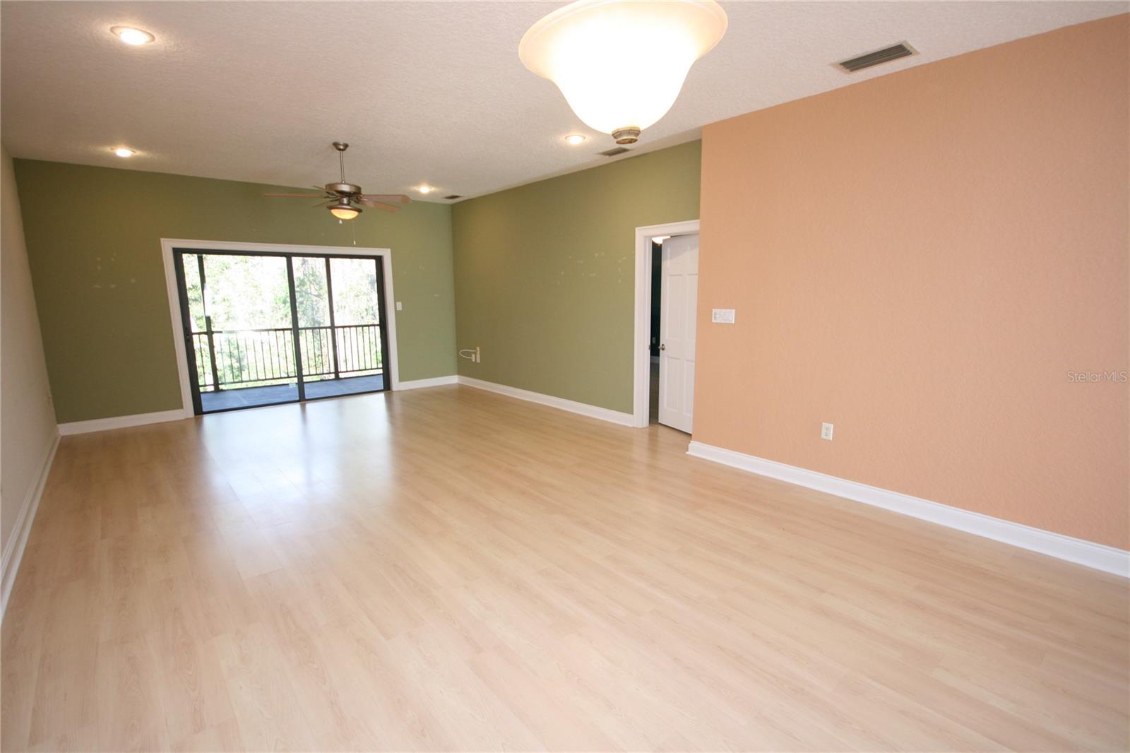 Image 13 of 44 For 7032 River Run Boulevard