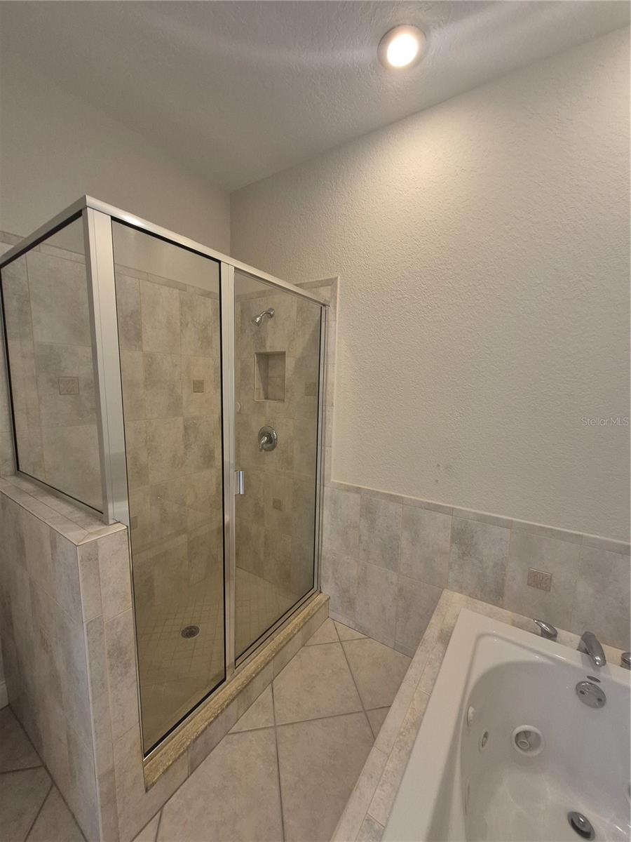 Image 23 of 44 For 7032 River Run Boulevard