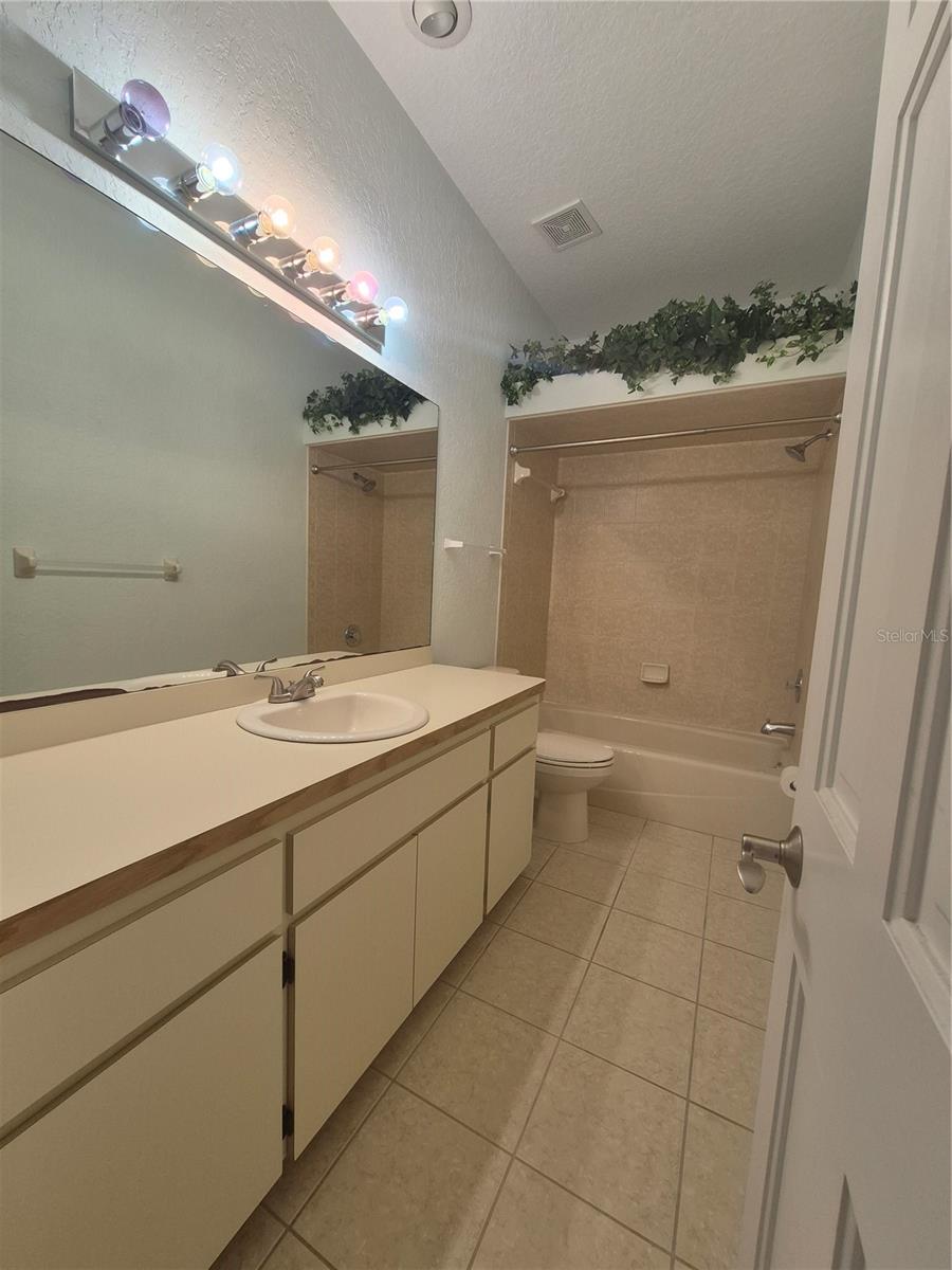 Image 35 of 44 For 7032 River Run Boulevard