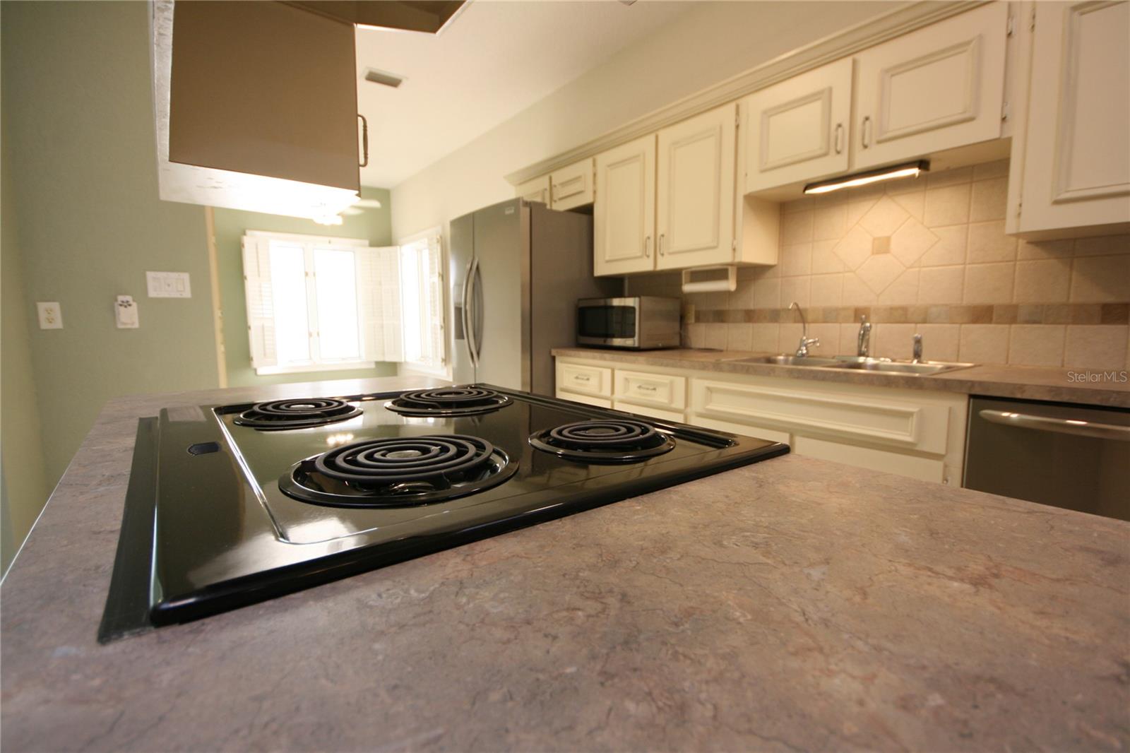 Image 9 of 44 For 7032 River Run Boulevard