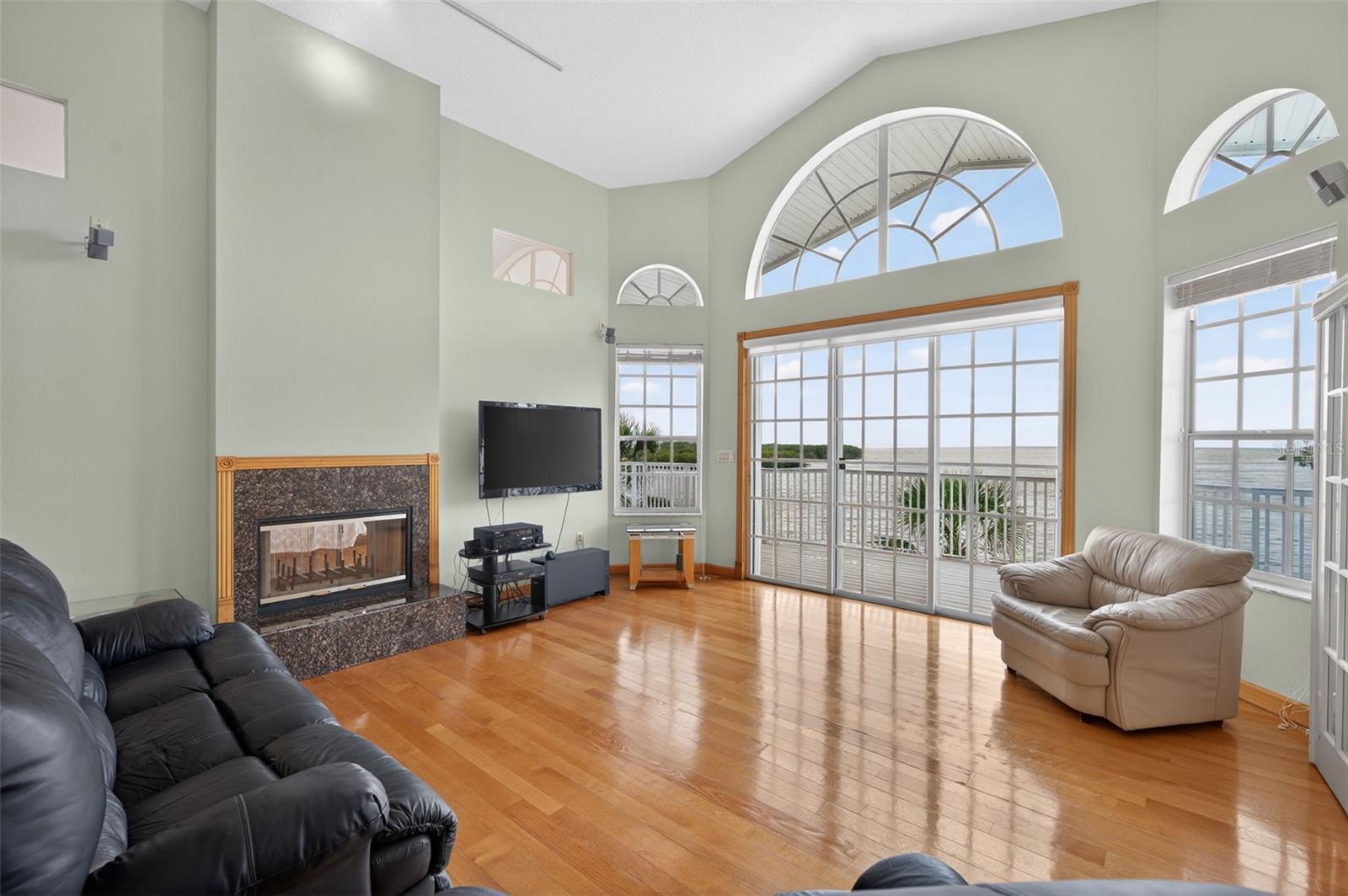 Image 12 of 67 For 14603 Mcdonald Lane