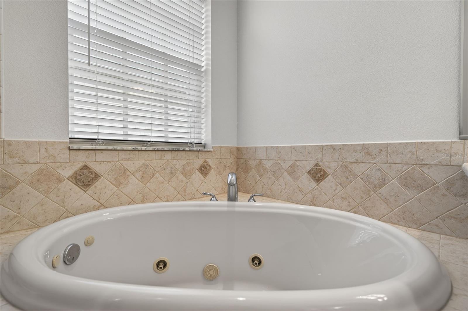 Image 24 of 67 For 14603 Mcdonald Lane