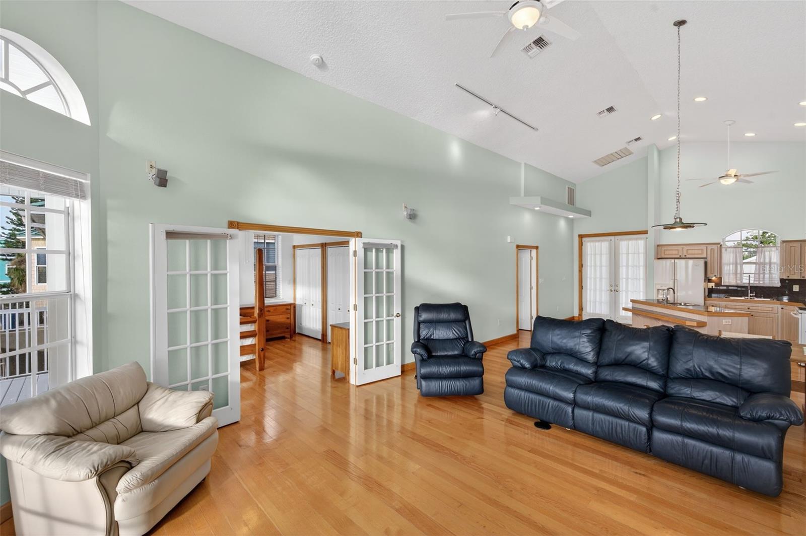 Image 25 of 67 For 14603 Mcdonald Lane