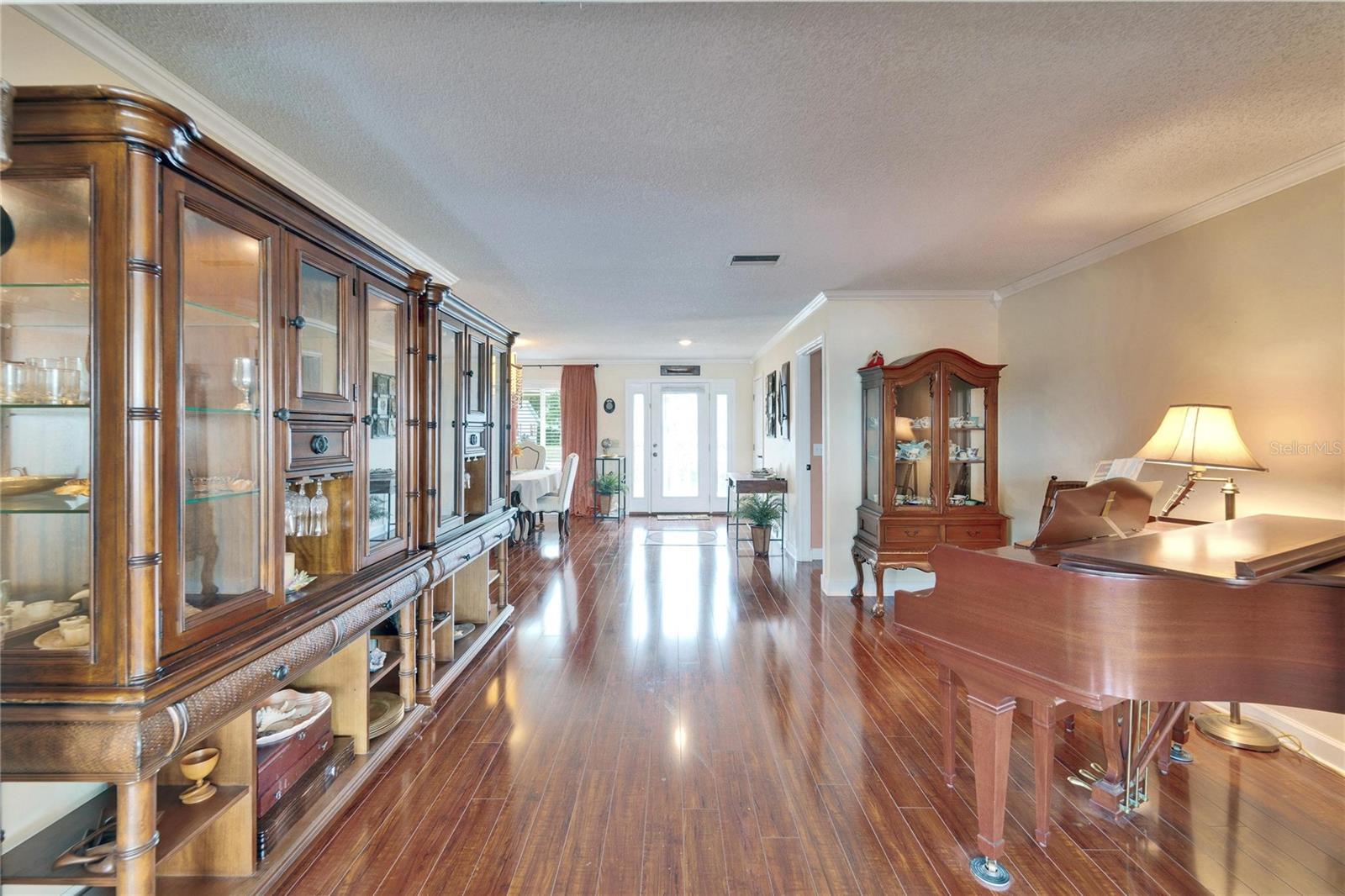 Image 10 of 70 For 1710 New Bedford Drive