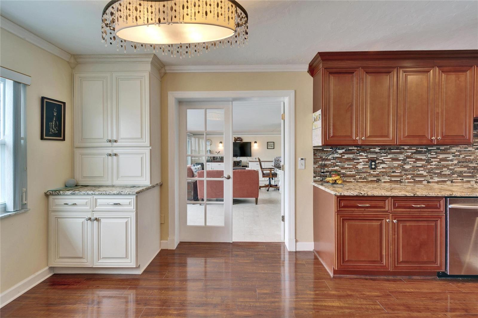 Image 44 of 70 For 1710 New Bedford Drive