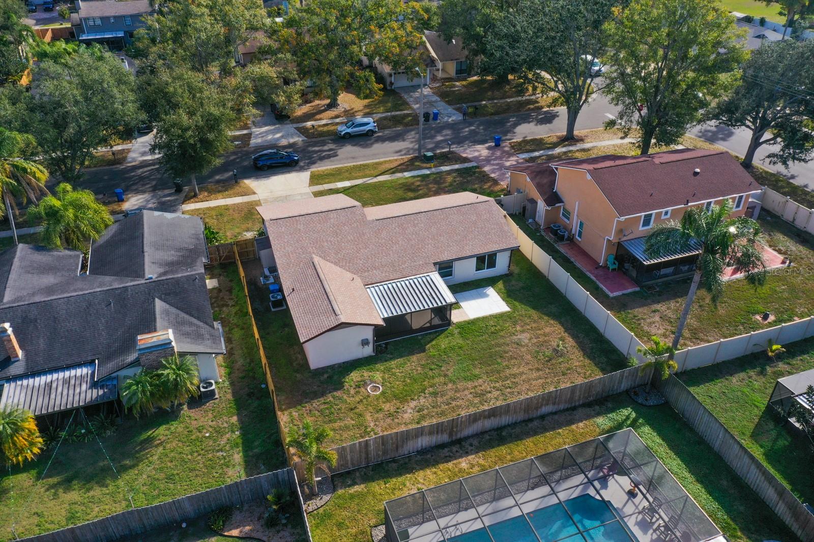 Image 14 of 33 For 15704 Country Lake Drive