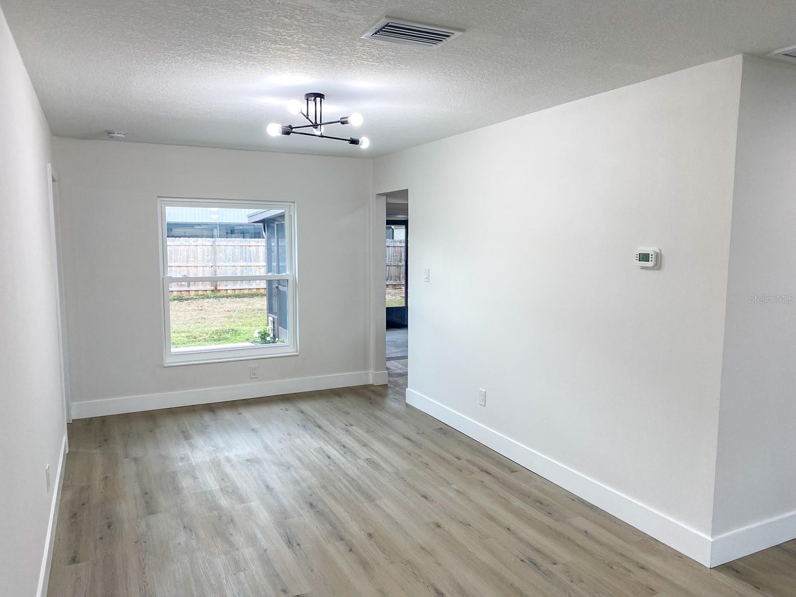 Image 19 of 33 For 15704 Country Lake Drive