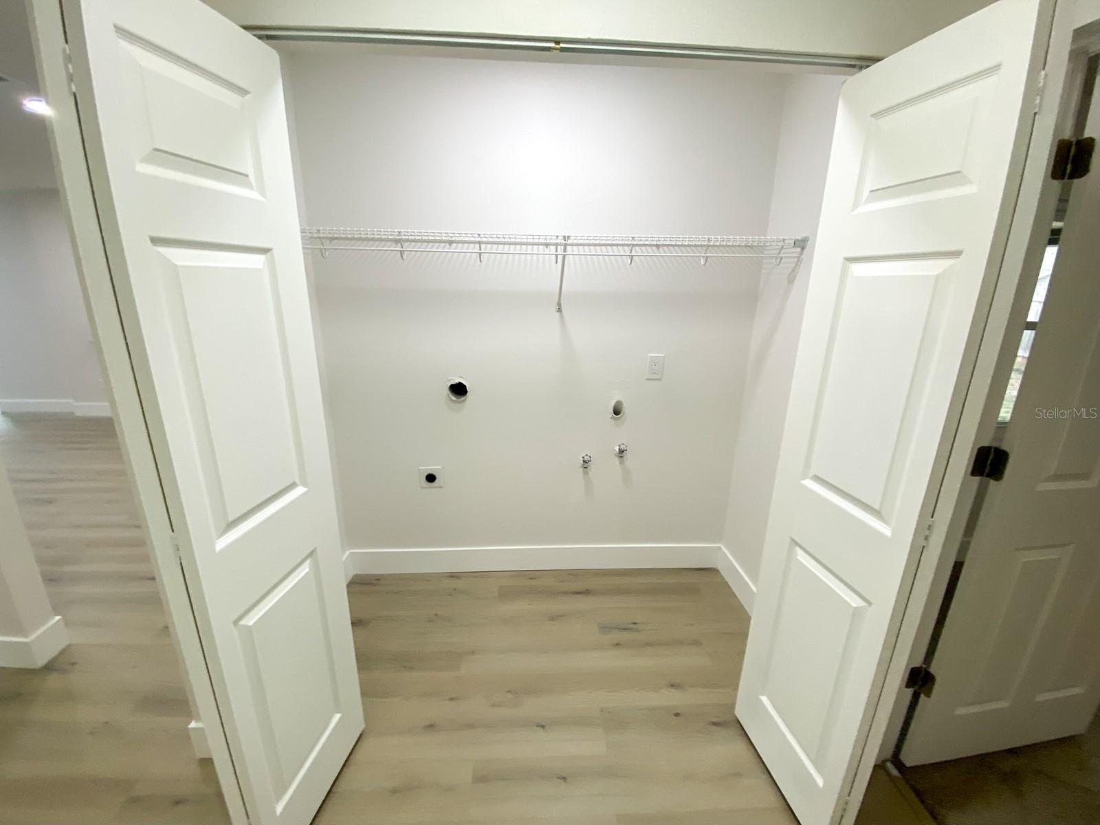 Image 28 of 33 For 15704 Country Lake Drive