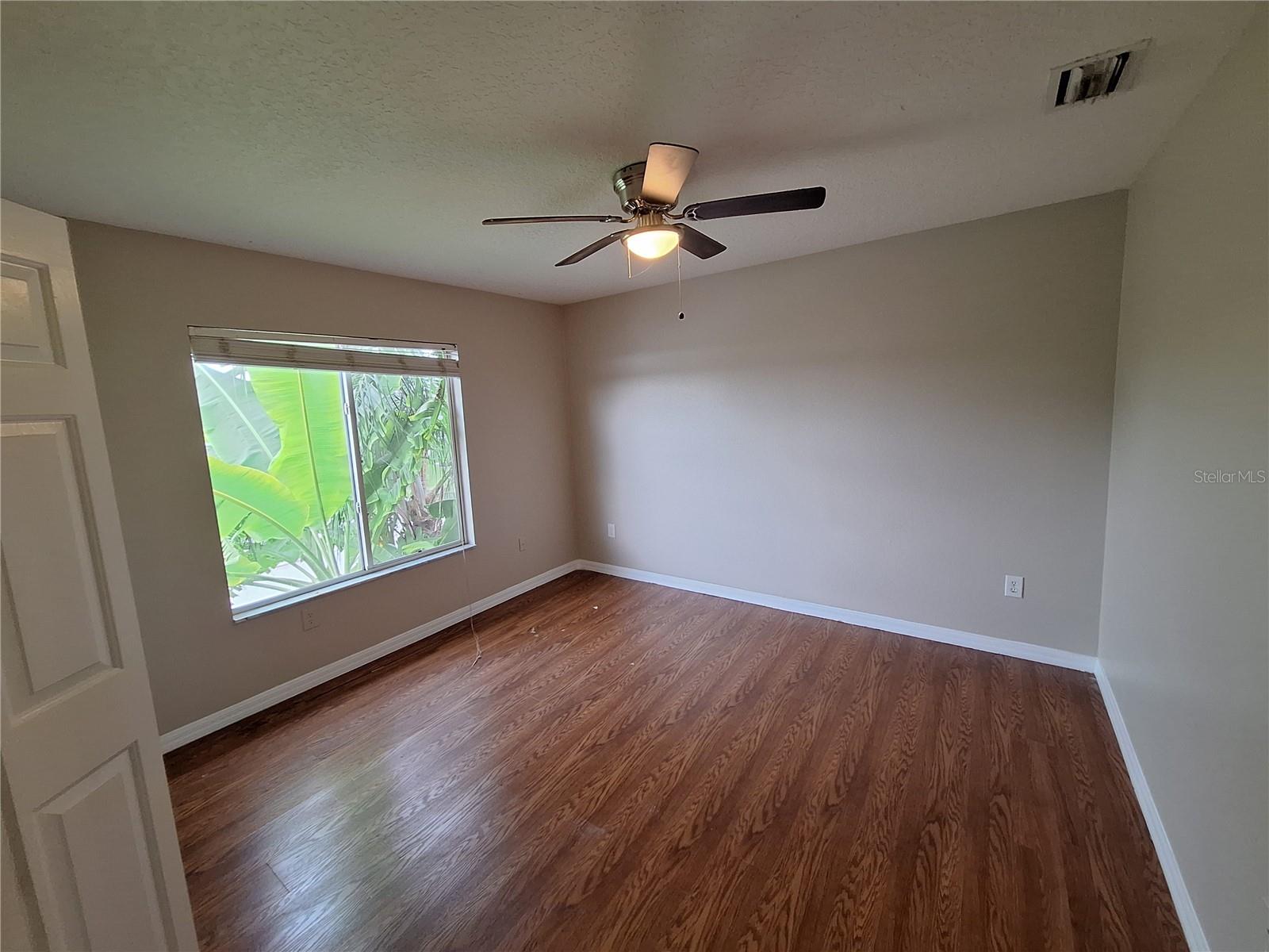 Image 4 of 13 For 27854 Breakers Drive