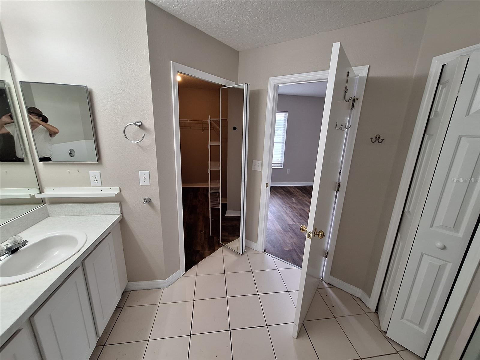 Image 9 of 13 For 27854 Breakers Drive