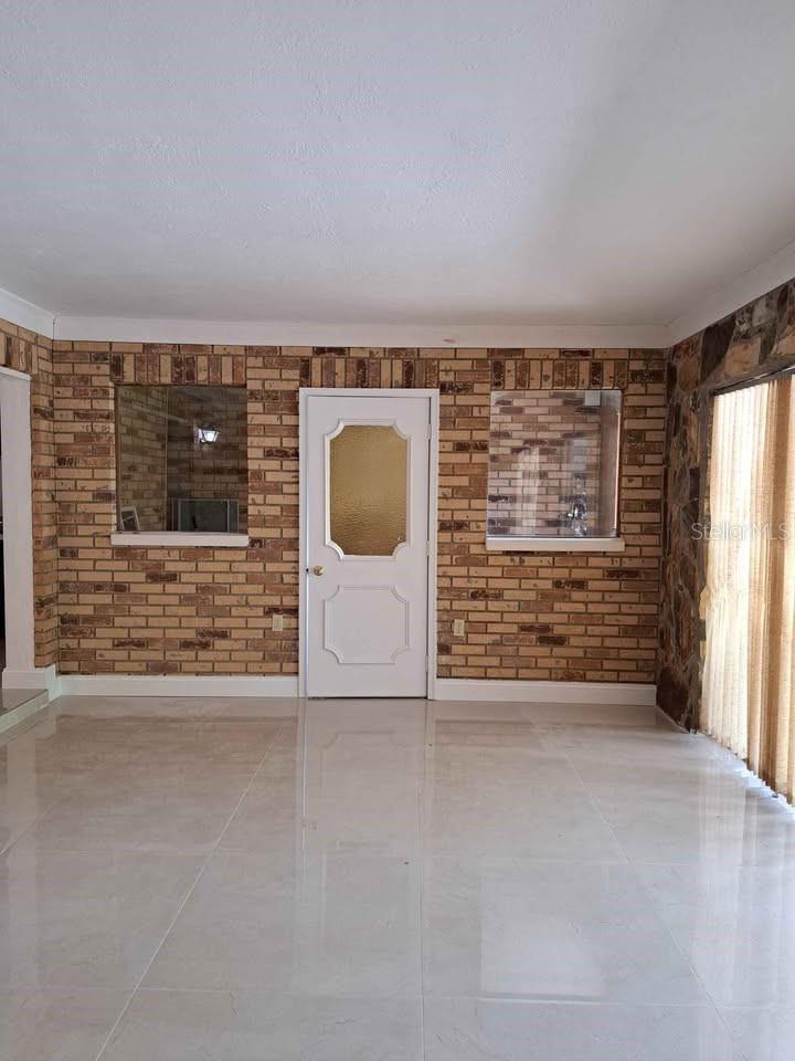 Image 14 of 31 For 406 Bullard Parkway