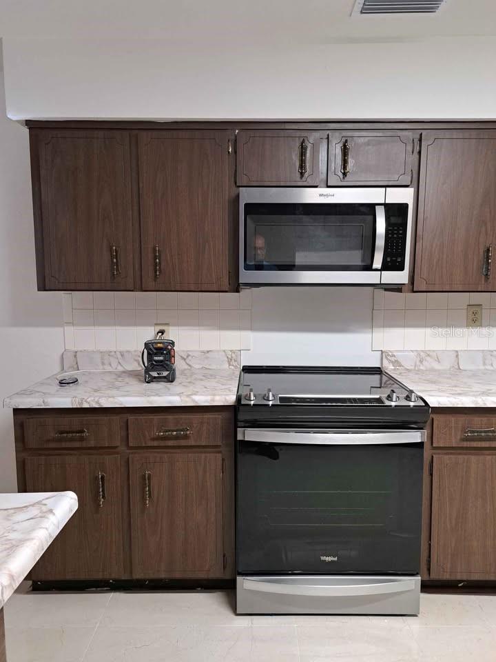 Image 7 of 31 For 406 Bullard Parkway