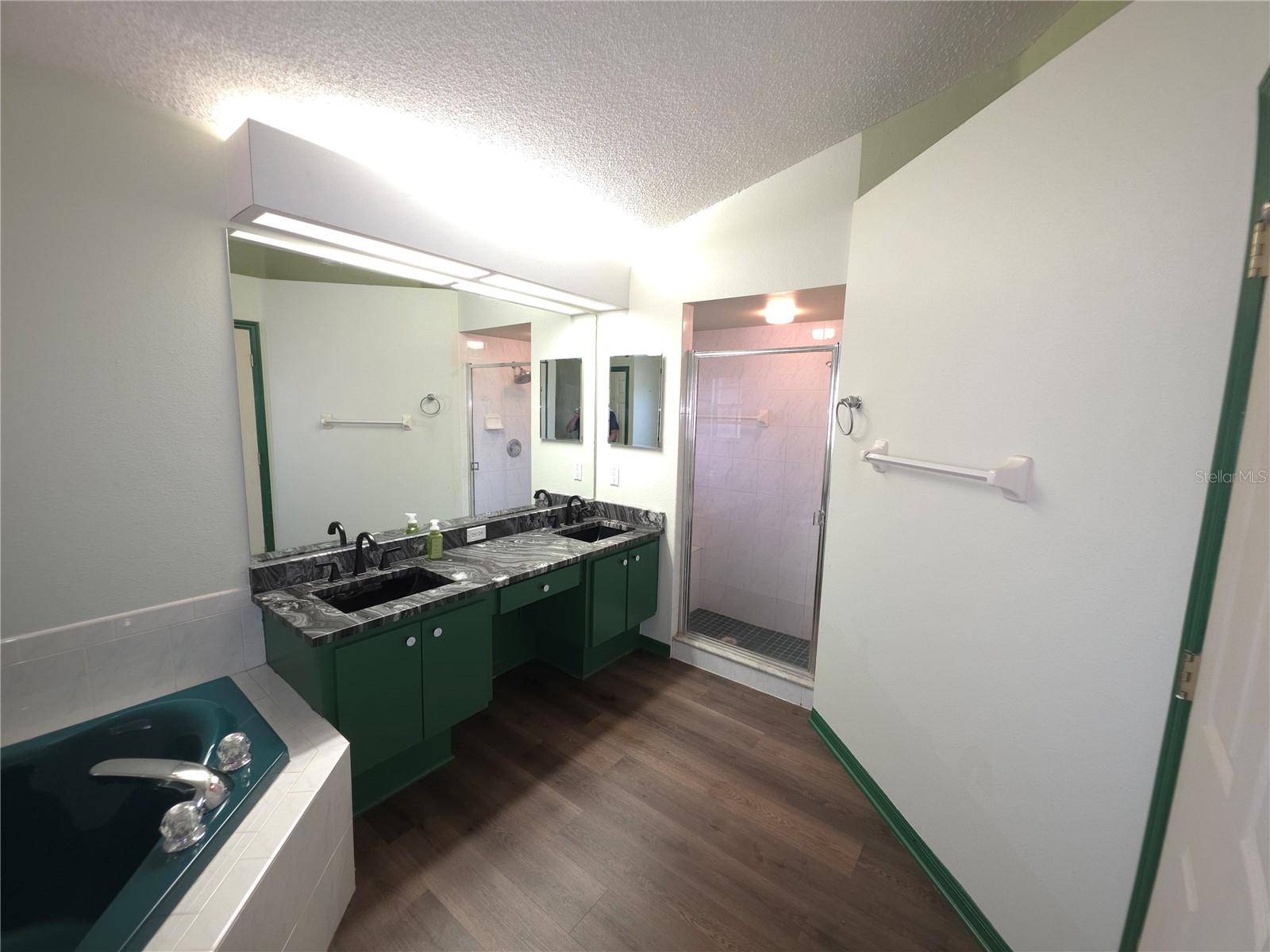 Listing photo id 16 for 4809 Deer Lodge Road