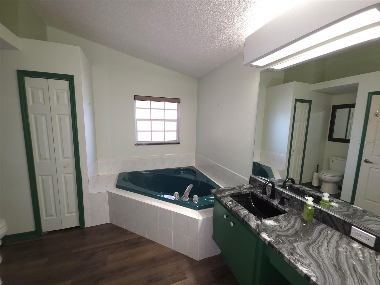 Listing photo id 17 for 4809 Deer Lodge Road