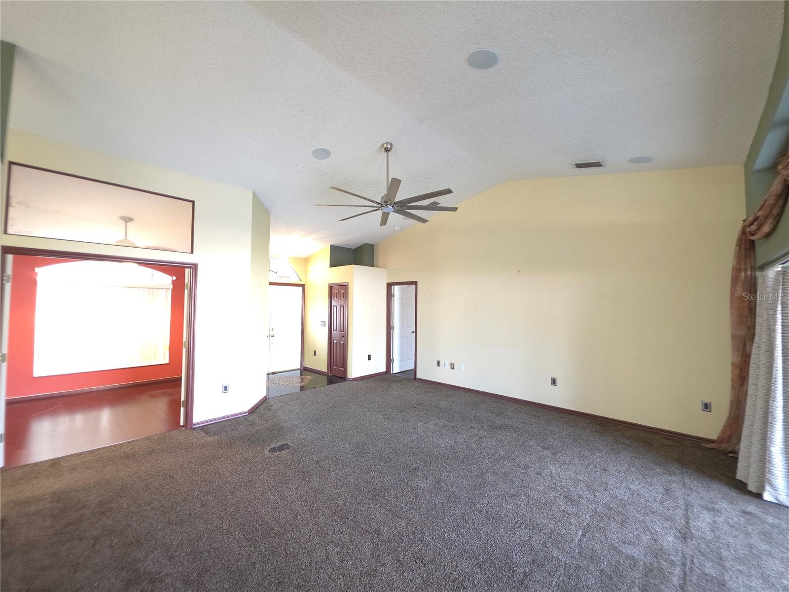 Listing photo id 22 for 4809 Deer Lodge Road