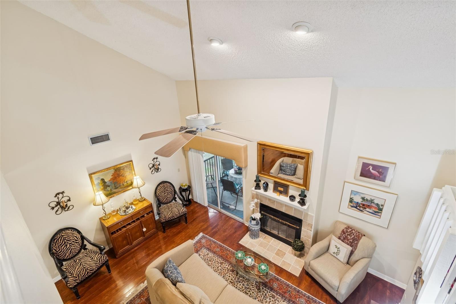 Image 26 of 46 For 3108 Valley Oaks Drive 501