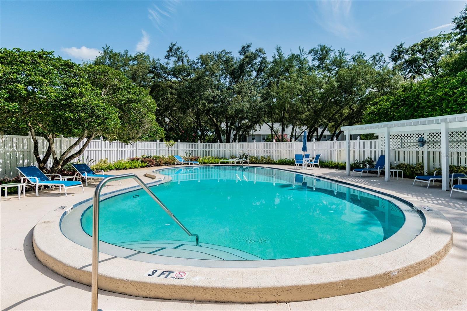 Image 35 of 46 For 3108 Valley Oaks Drive 501