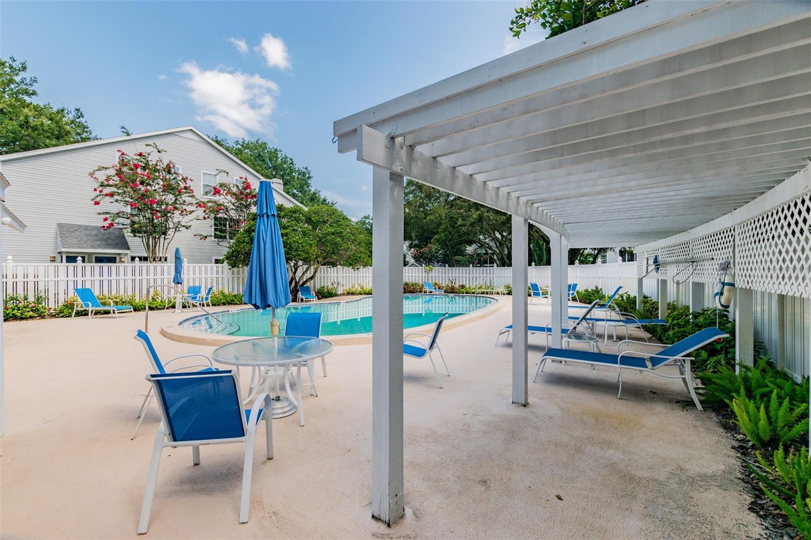 Image 36 of 46 For 3108 Valley Oaks Drive 501