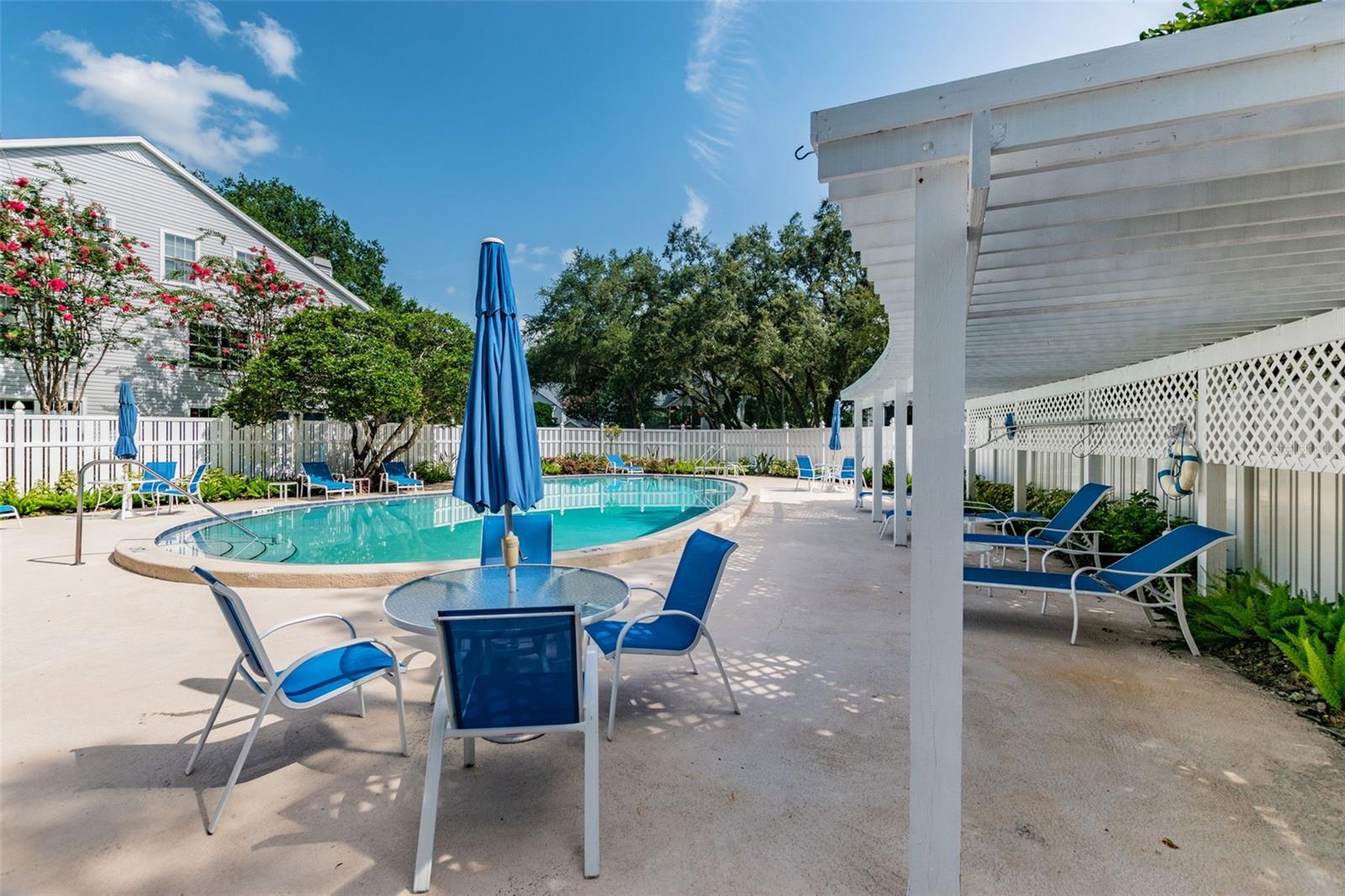 Image 39 of 46 For 3108 Valley Oaks Drive 501