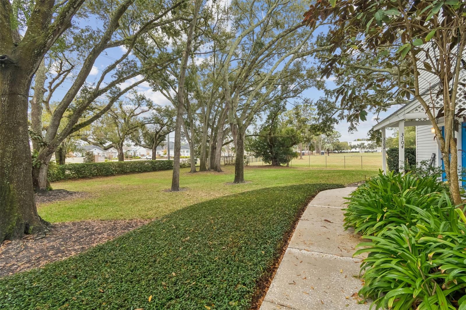 Image 41 of 46 For 3108 Valley Oaks Drive 501