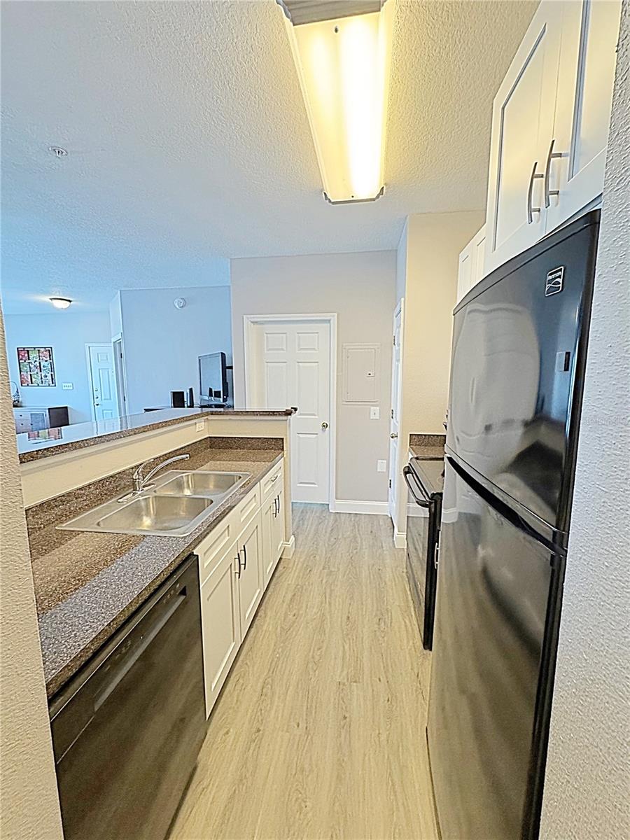 Image 19 of 37 For 10764 70th Avenue 3207