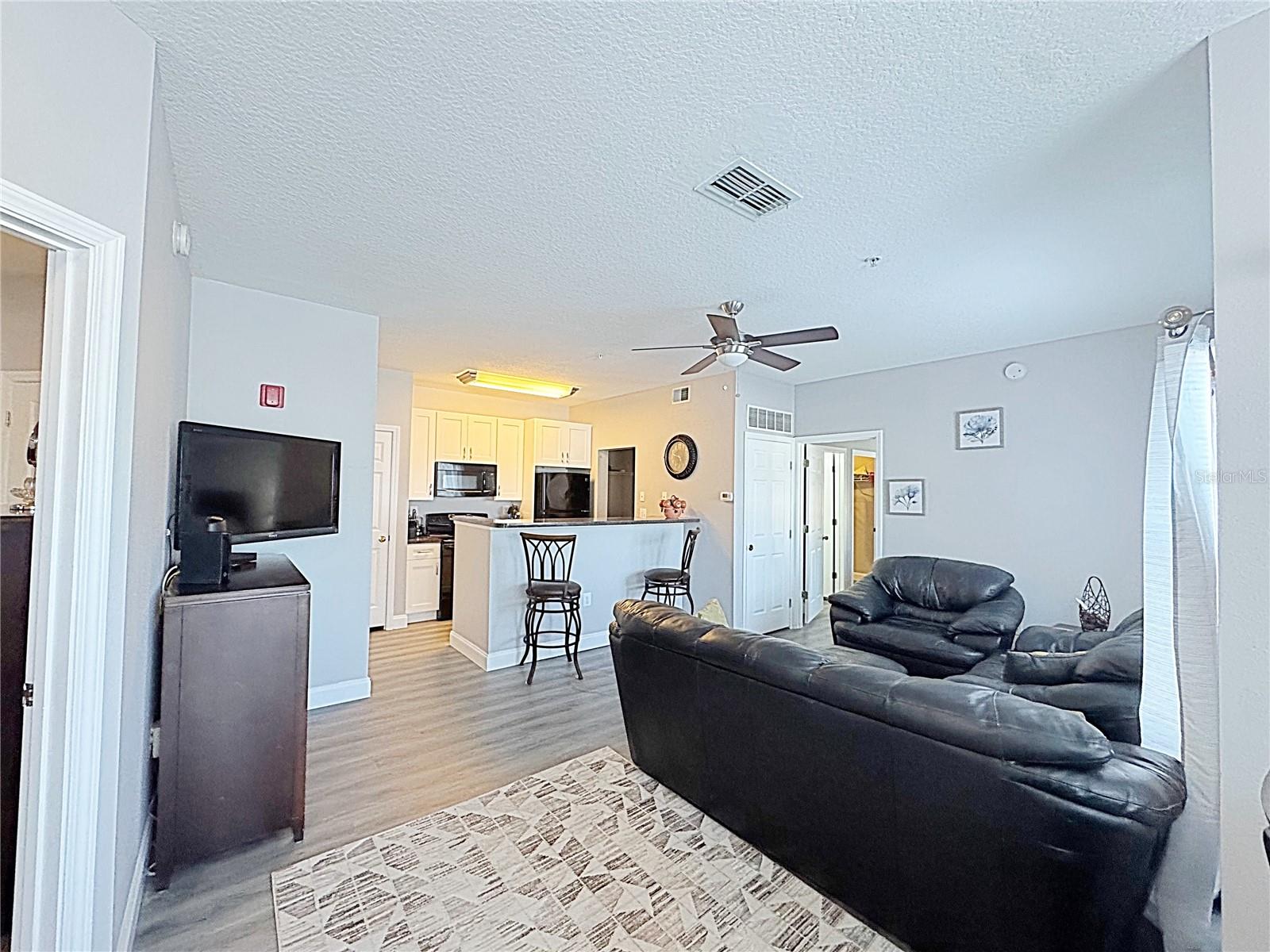 Image 21 of 37 For 10764 70th Avenue 3207