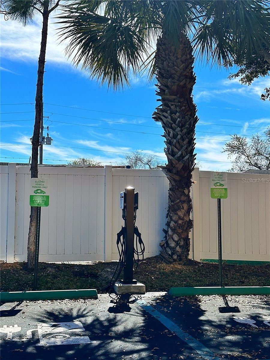 Image 4 of 37 For 10764 70th Avenue 3207