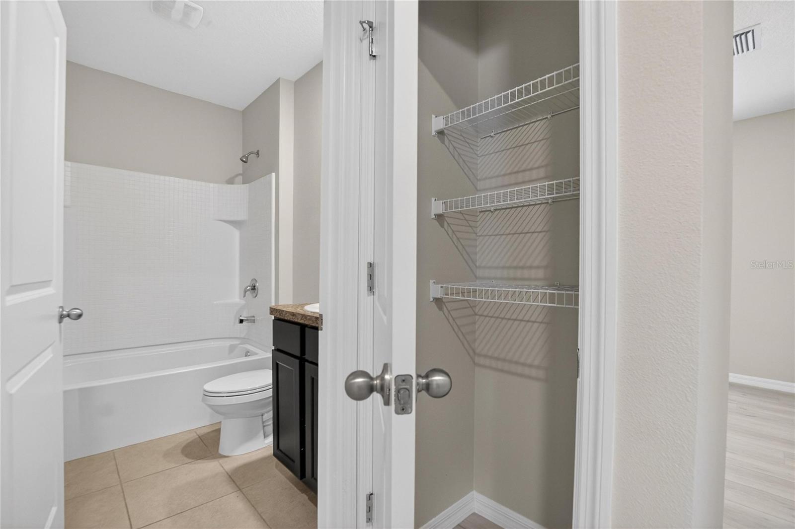 Image 18 of 70 For 10019 Merry Fawn Court