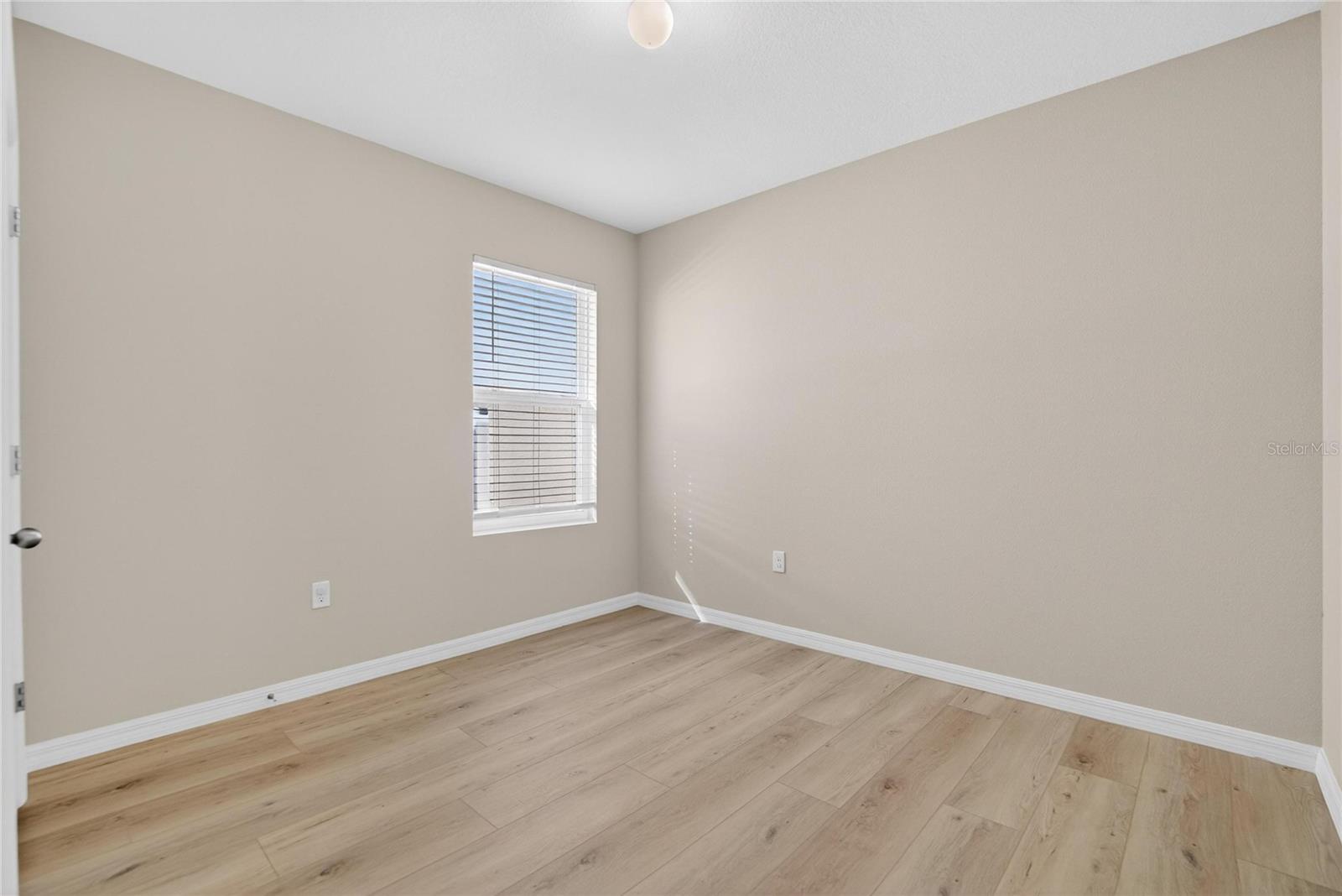 Image 21 of 70 For 10019 Merry Fawn Court