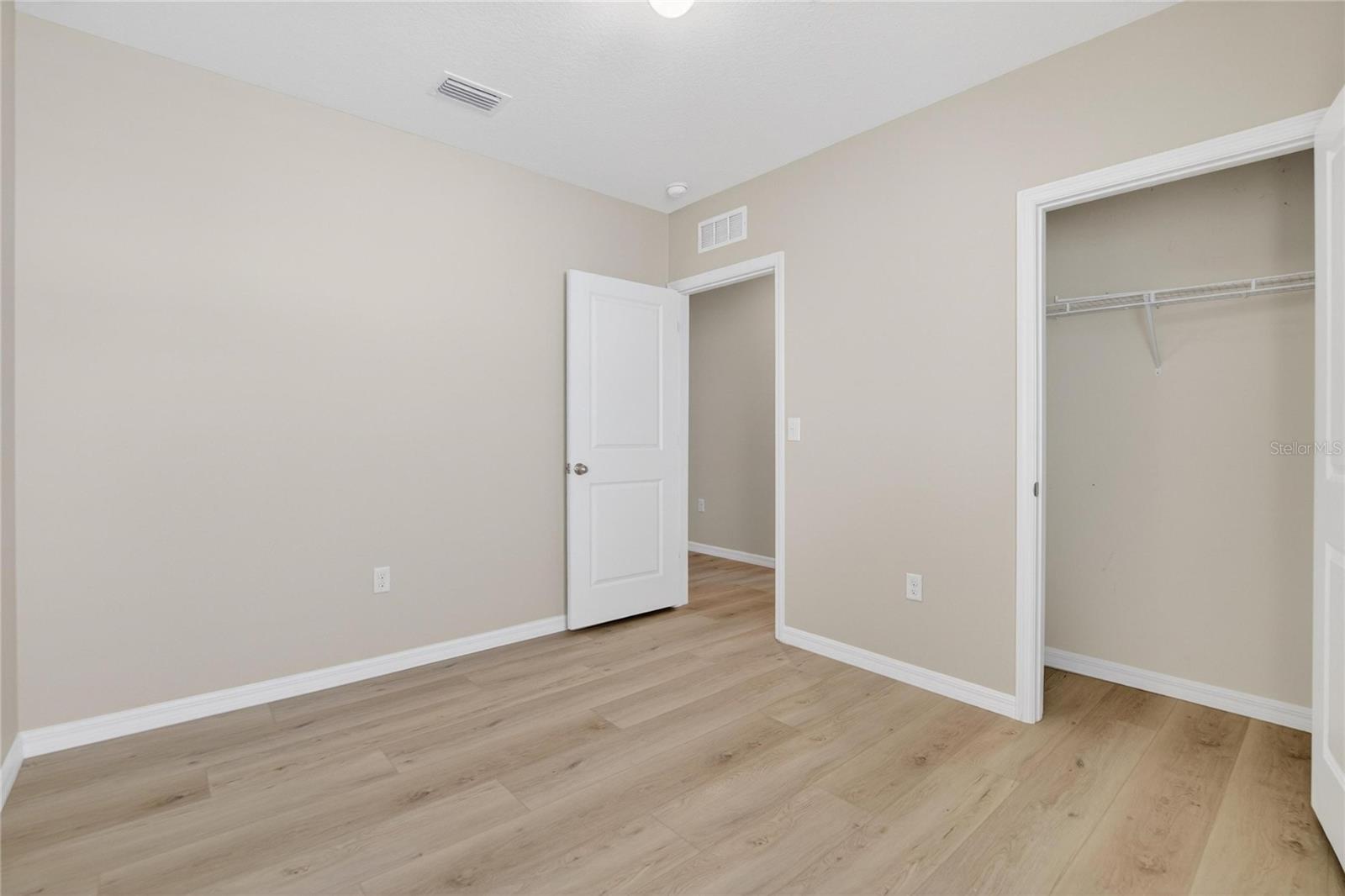 Image 23 of 70 For 10019 Merry Fawn Court