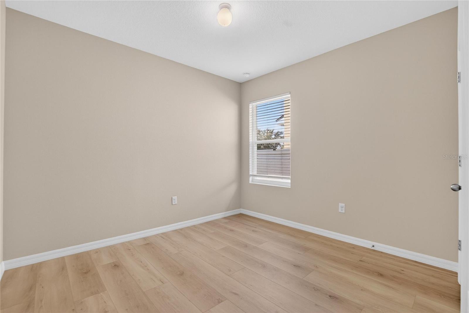 Image 25 of 70 For 10019 Merry Fawn Court