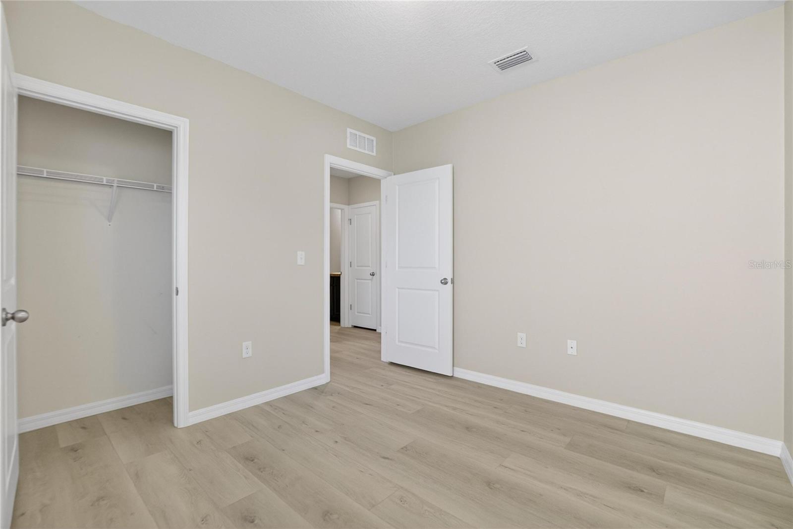 Image 28 of 70 For 10019 Merry Fawn Court