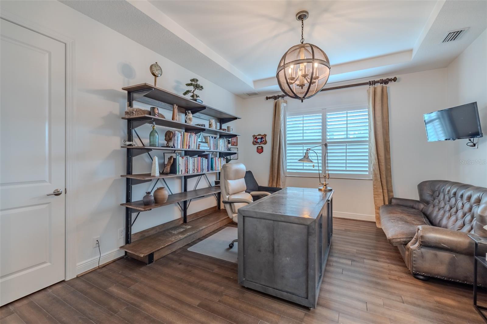 Image 7 of 41 For 15220 Fishhawk Preserve Drive