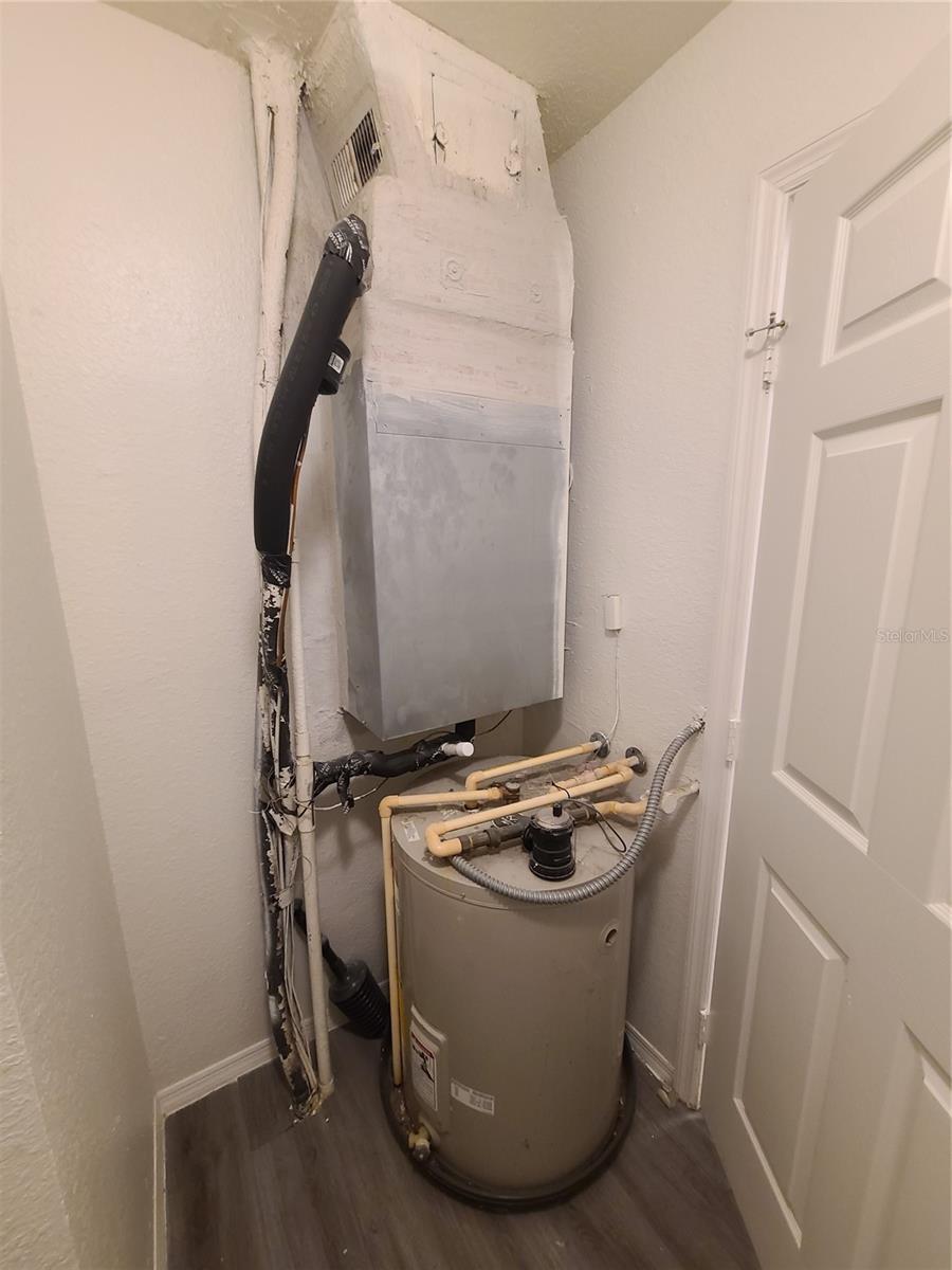 Image 11 of 48 For 36232 Misty Oaks Drive 103